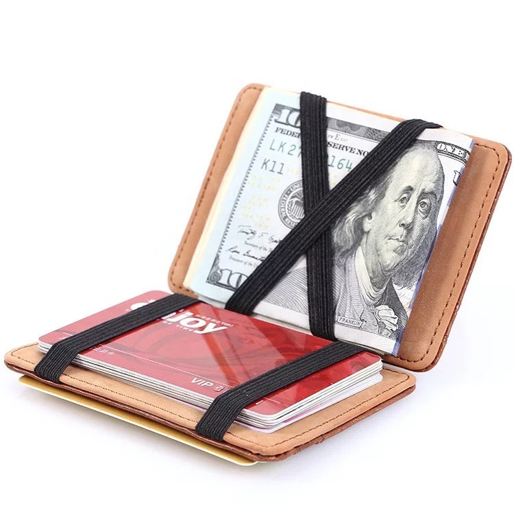Leather Card Holder | Magic Leather Wallet – Green Walnut lifestyle